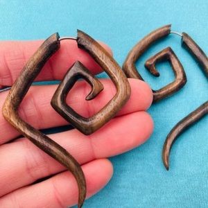 Final sale! Gorgeous spiral faux gauge wood earrings